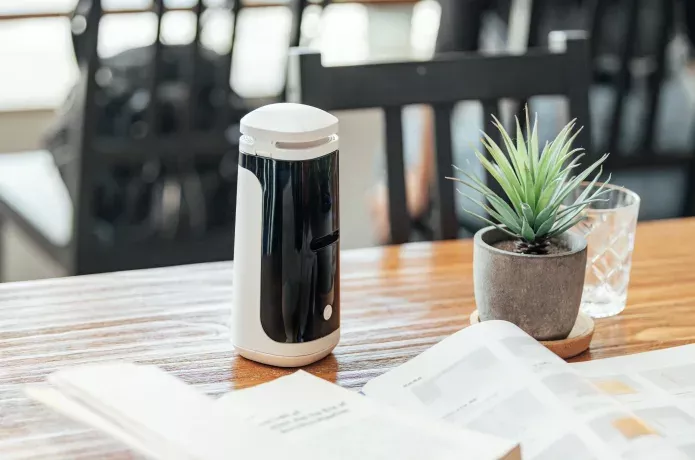 iPlus 桌上型智慧香氛空氣清淨機